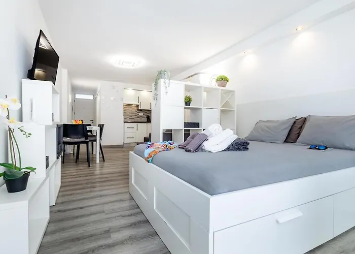 Borinquen 124 Americas Pool * Playa de las Américas