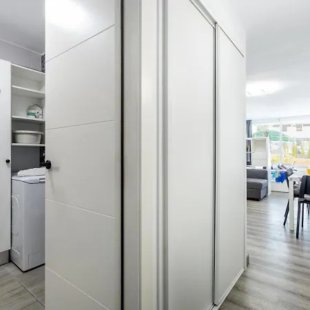 Borinquen 124 Americas Pool * Playa de las Americas (Tenerife)